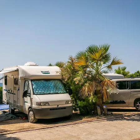 Estival Torre De La Mora Kamp alanı 2*