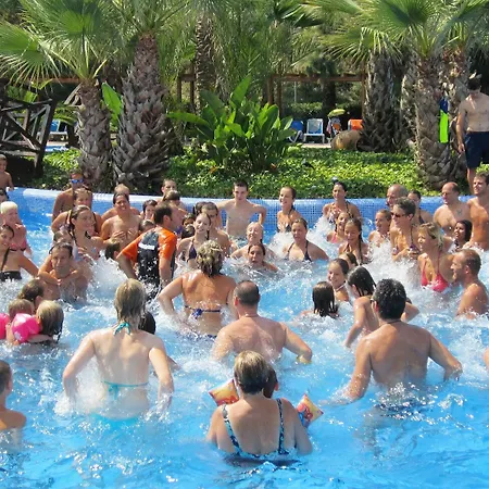 Estival Torre De La Mora Kemping